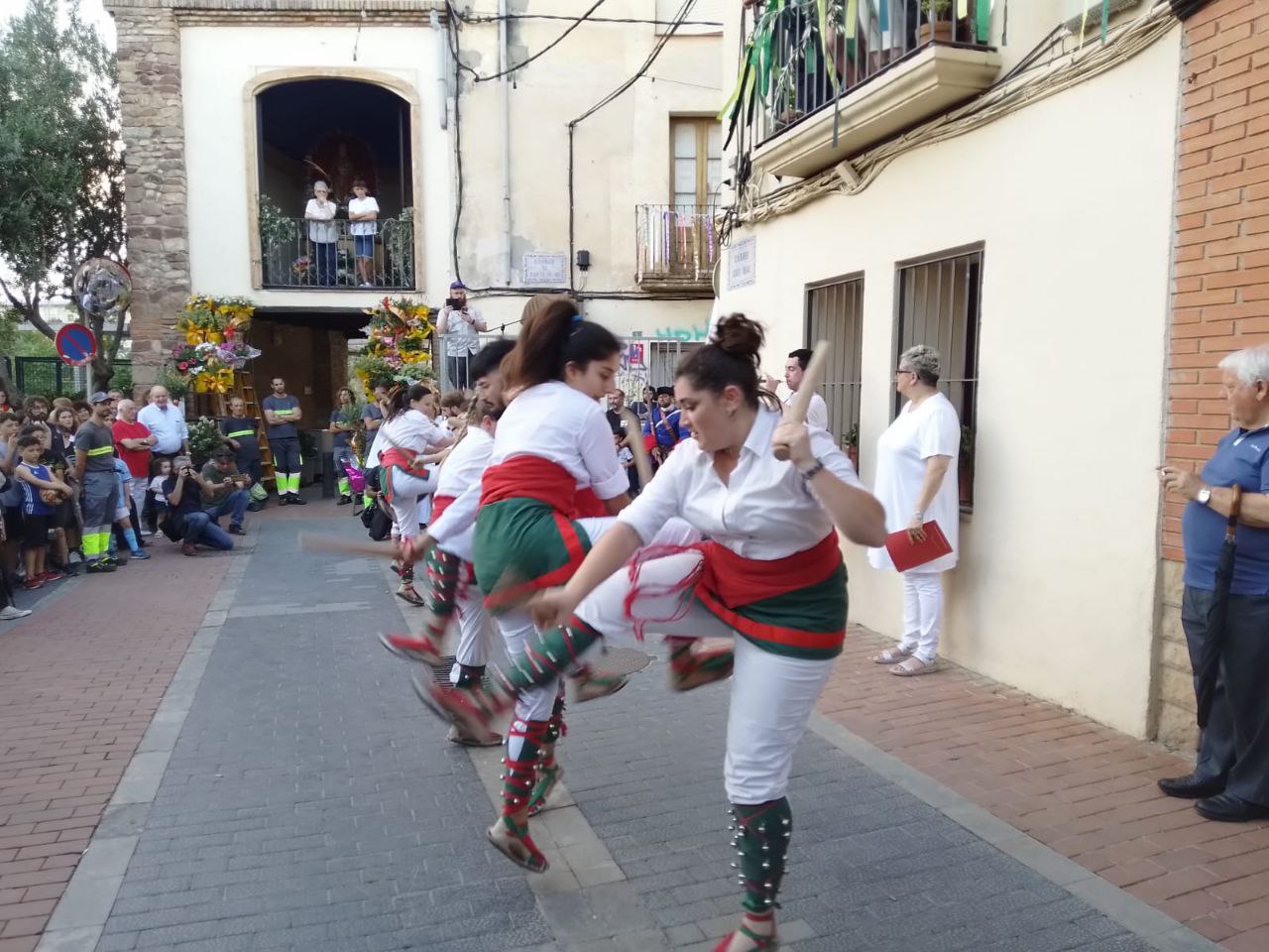 Festes de Santa Oliva 2023. Ofrena floral.