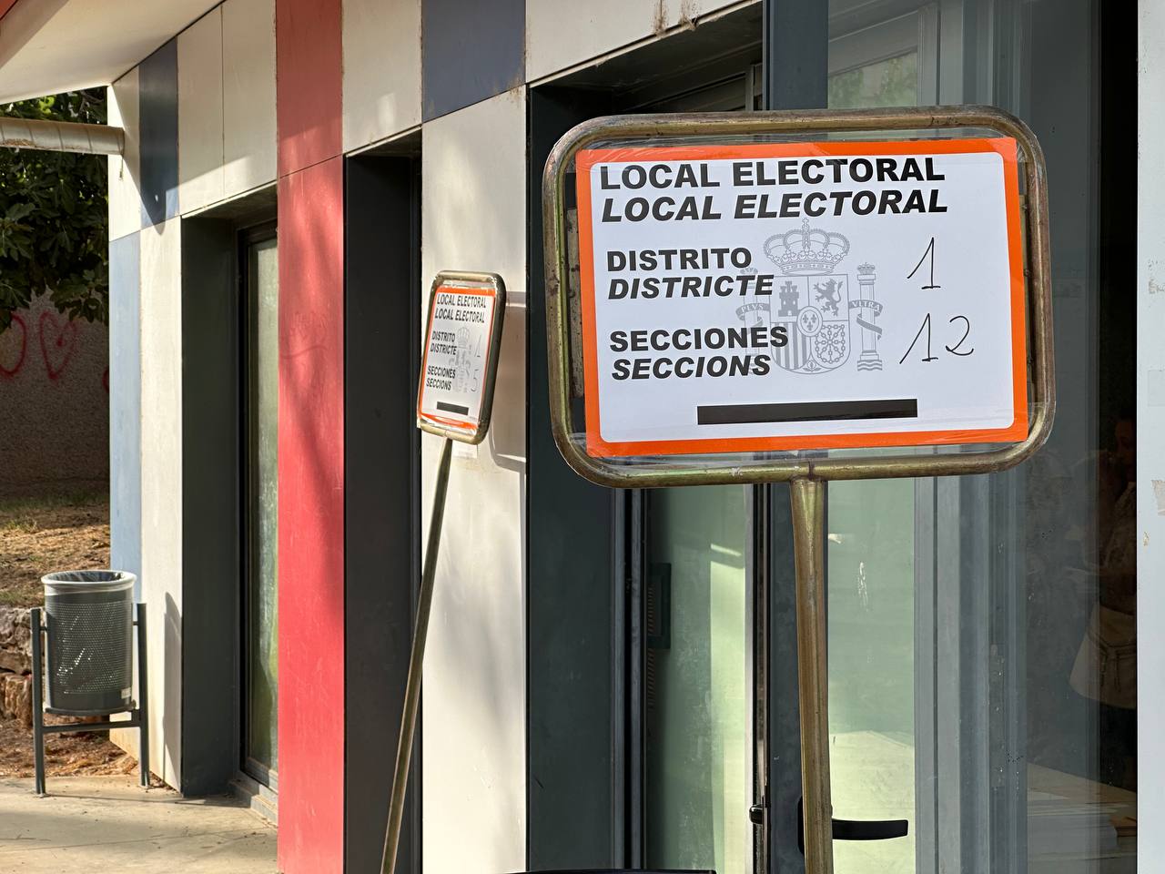 Eleccions generals 23 juliol 2023-Col·legi electoral ubicat al local de l'A.V. Poble Sec