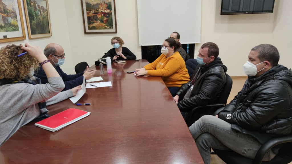 Regidor de Benestar Social i Regidora de Diversitat i Cooperació de l'Ajuntament amb els veïns i veïnes ucraïnesos