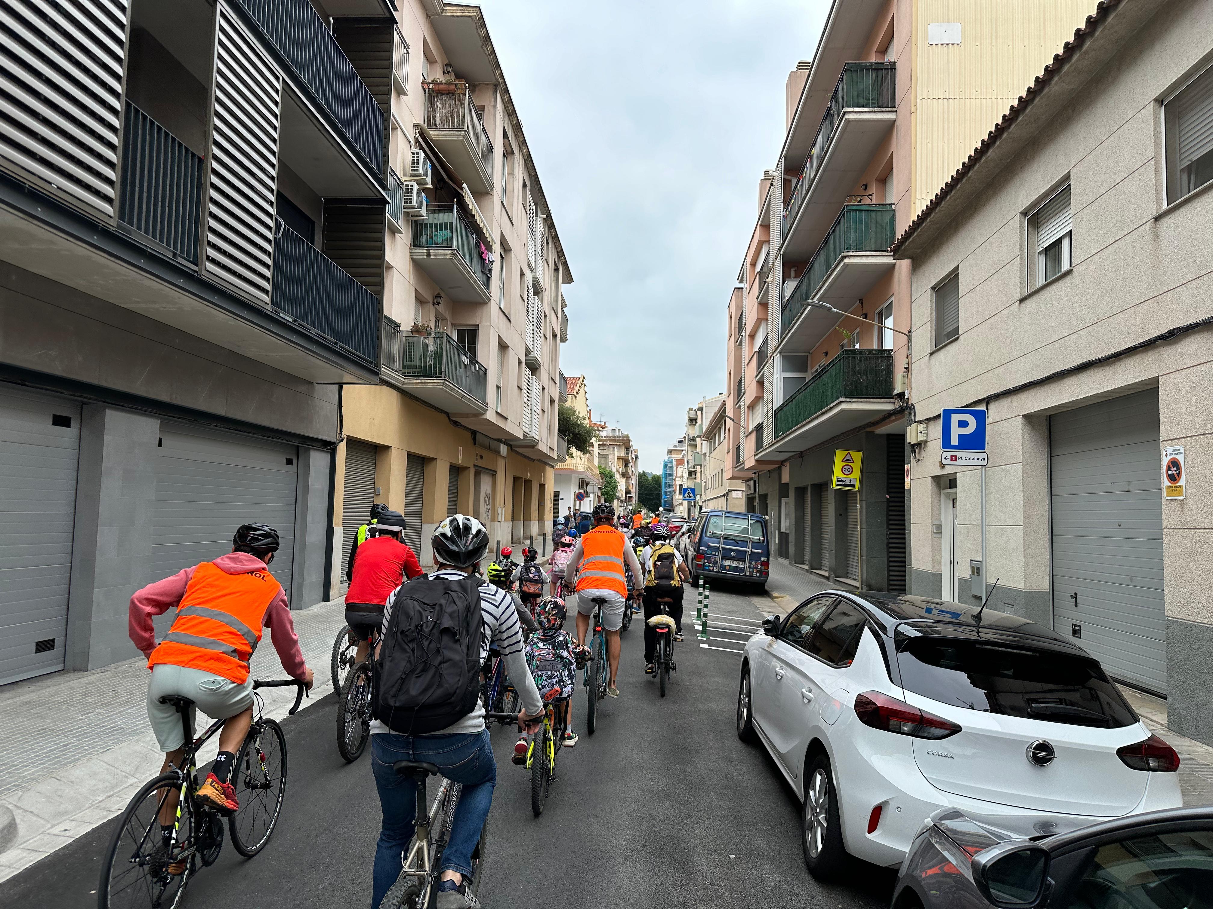 Jornada de prova del bicibús a les escoles