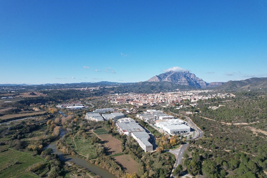 Vista aèrea de la zona industrial d'Olesa de Montserrat