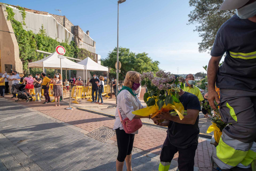 Ofrena Floral d'una ciutadana