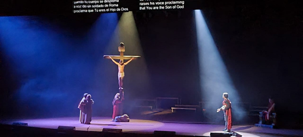 Escena de la crucifixió de Crist